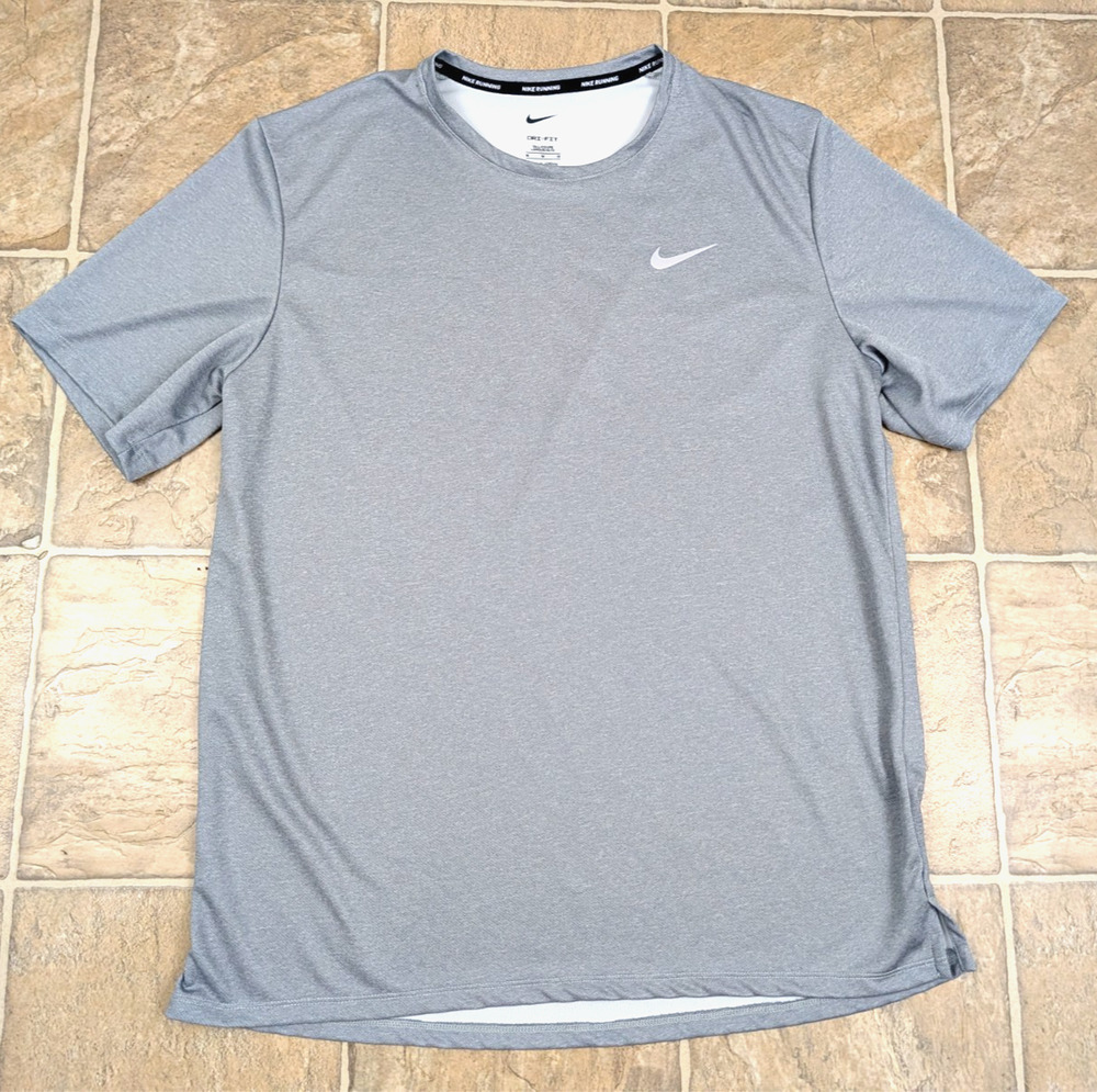 Nike Running men sz M Training Top gray short sleeve shirt dv9315-084 0221